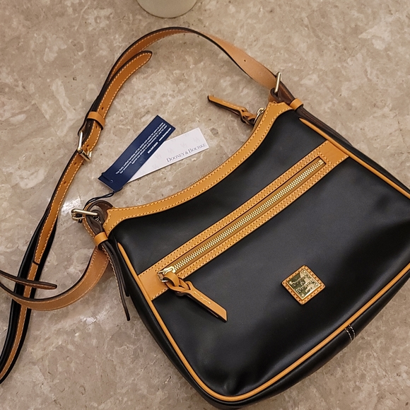 Dooney & Bourke Black & Tan Piper Shoulder Purse, Bag. | eBay Nwt DOONEY & BOURKE Black & tan Piper purse medium shoulder bag zip crossbody